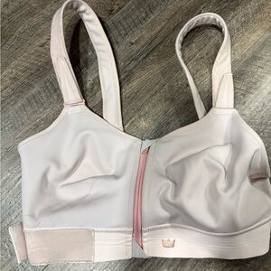 SHEFIT Light Pink Adjustable Bra